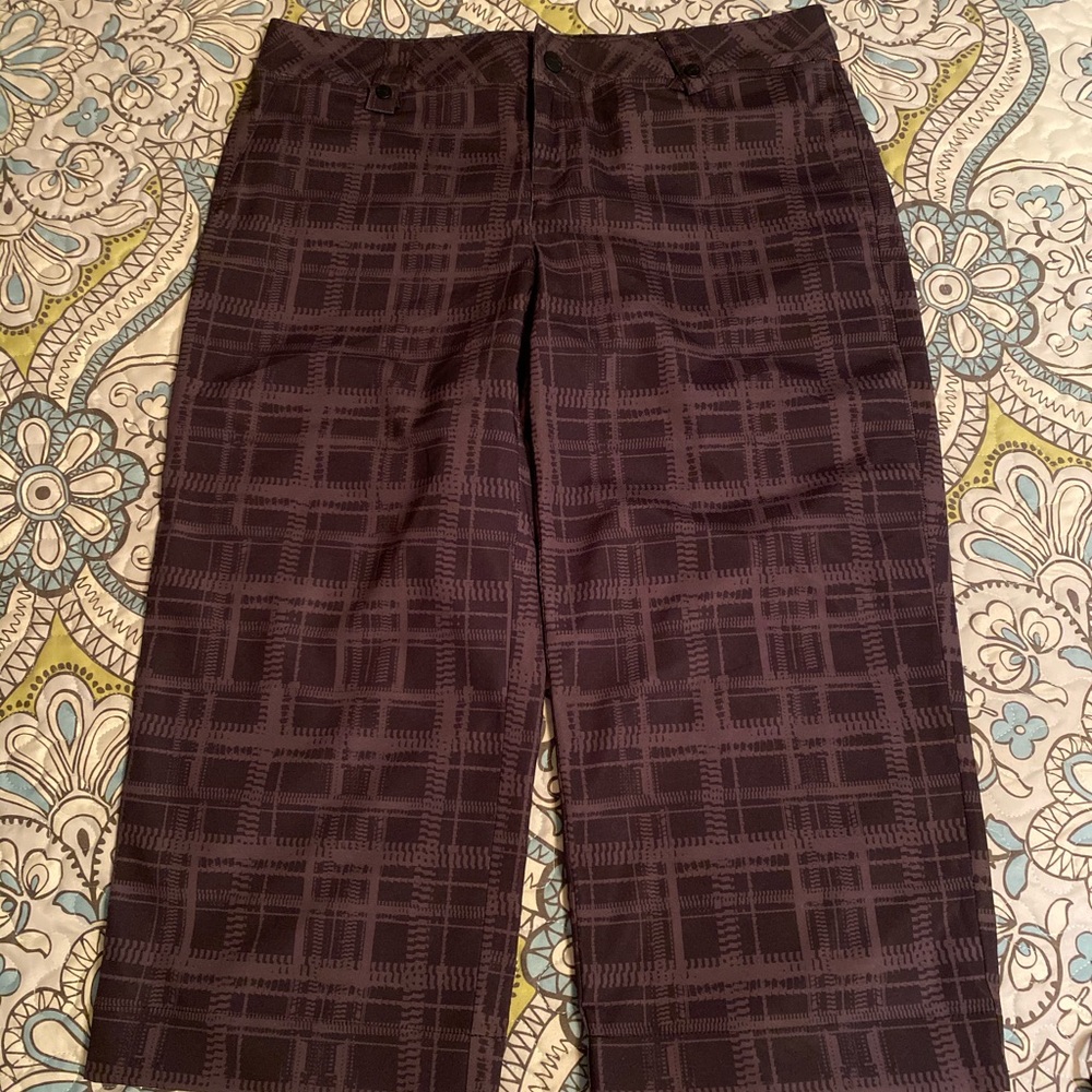 Under Armour performance cropped pant